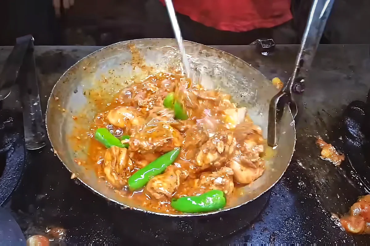 Cholistani Chicken Karahi